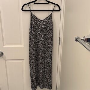 Old Navy Black and White Floral Midi Dress